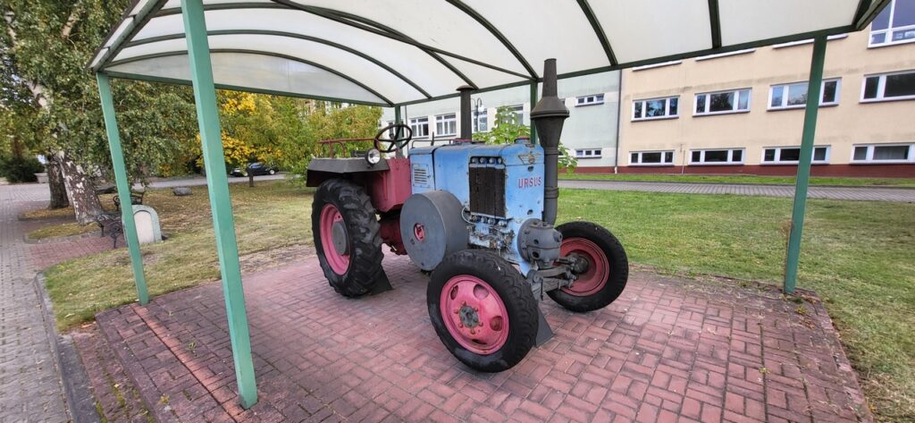 Traktory w XX wieku - symbol rolniczej rewolucji