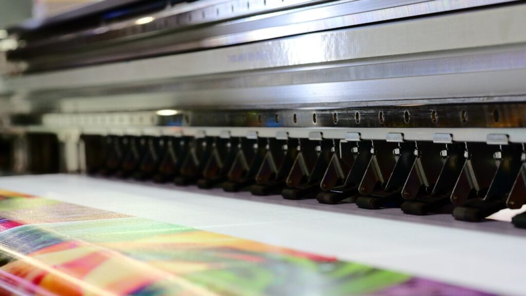 Zalety profesjonalnych usług ksero i druku w obszarze biznesowym