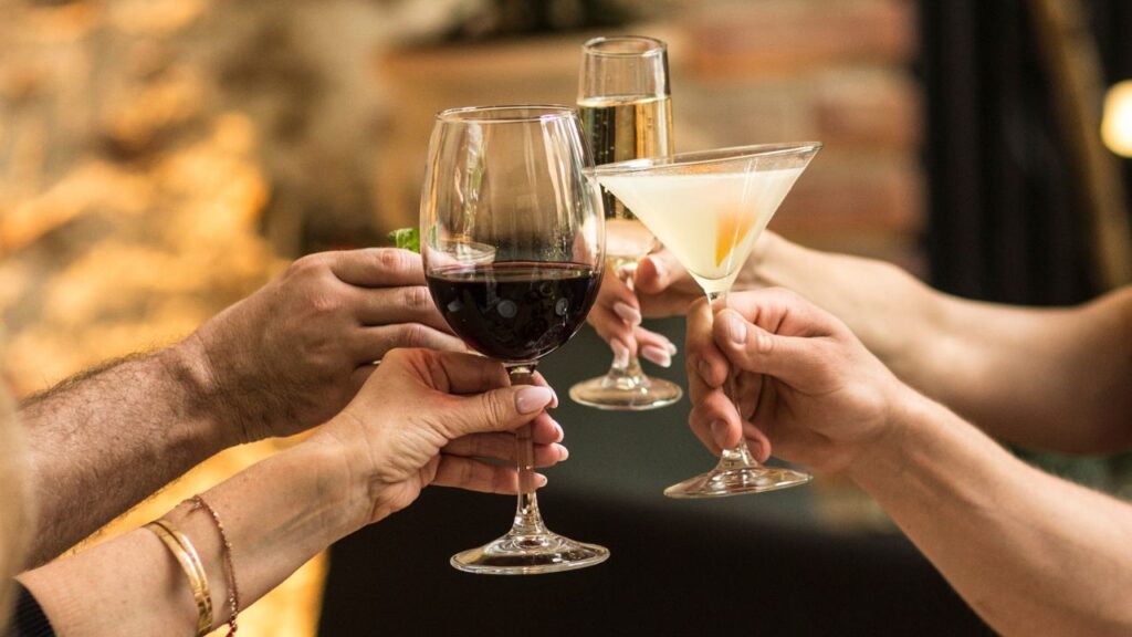 Eventy firmowe w hiszpańskim stylu – niezapomniana atmosfera w Sombremesa