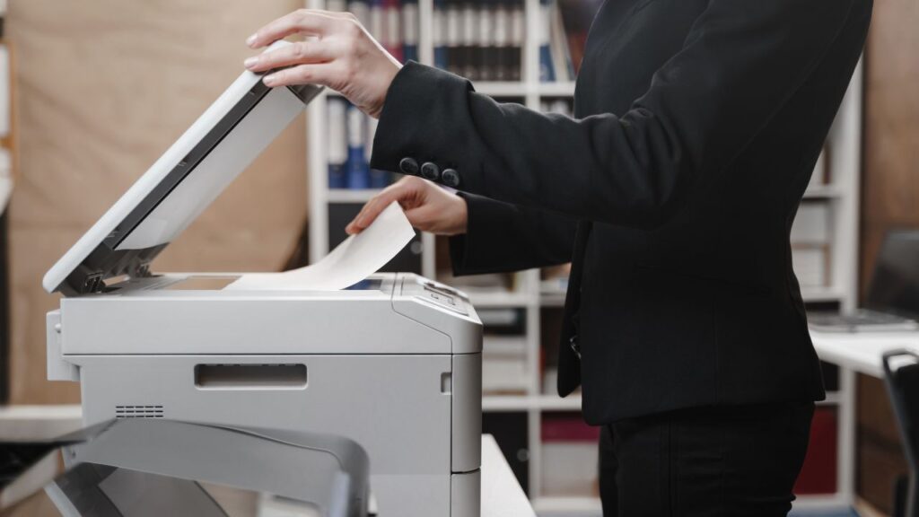 Jak dostosować środowisko druku do potrzeb małych firm?