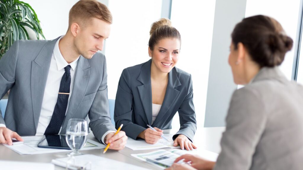 Efektywne strategie przeprowadzania procesu likwidacji różnych form prawnych spółek