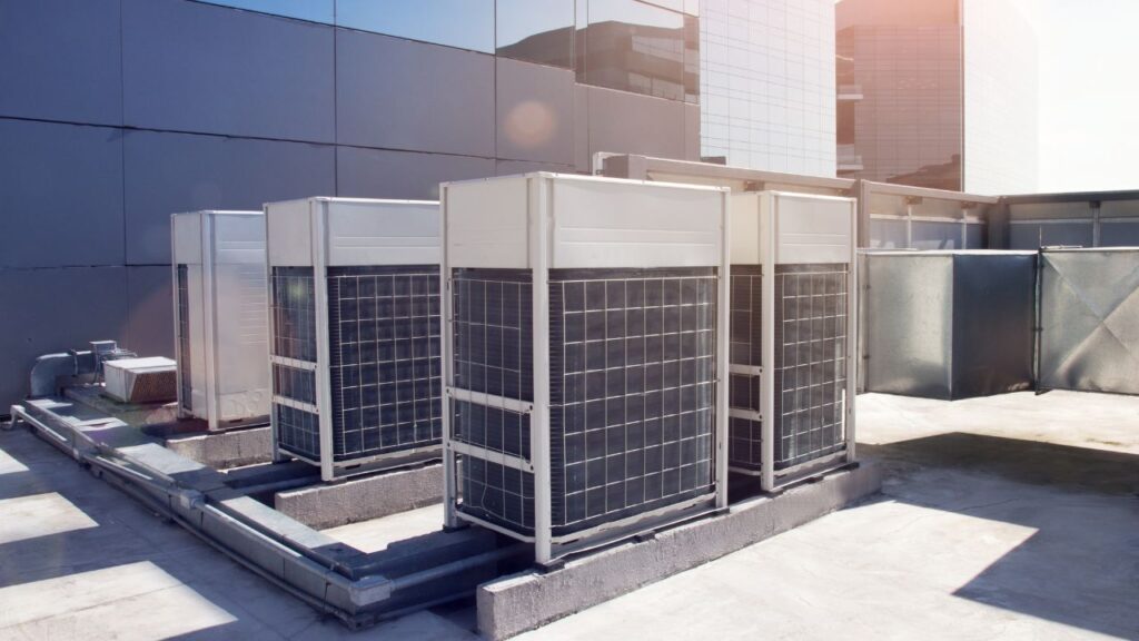 Korzyści wynikające z instalacji klimatyzacji przemysłowej dla firm