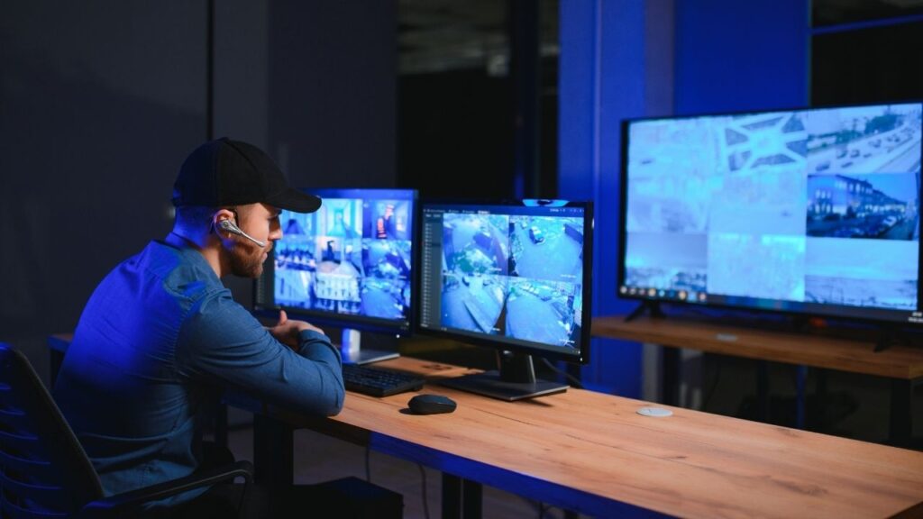 Monitoring CCTV w firmie – jak dobrać system kamer, żeby realnie zwiększał bezpieczeństwo?